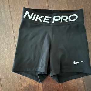 Nike pro 3” women’s compression short size XXS